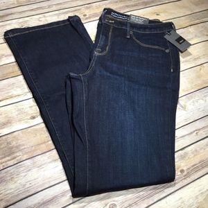 Mossimo Mid Rise Curvy Bootcut Jeans Size 12/31